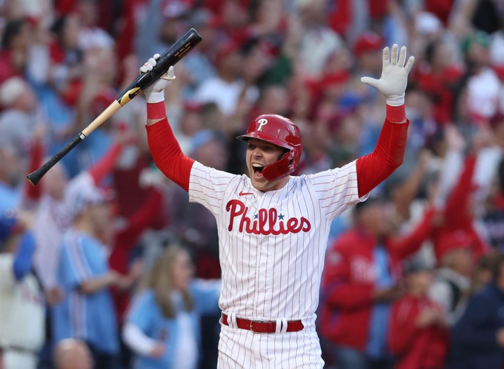 Phillies News: Bryce Harper Addresses Rhys Hoskins Offseason Speculation