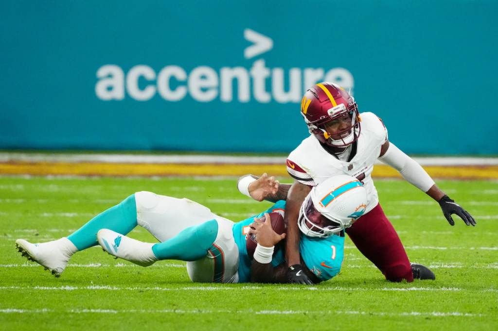 Jonathan Jones Signing With Eagles As Corner Depth&nbsp;Builds