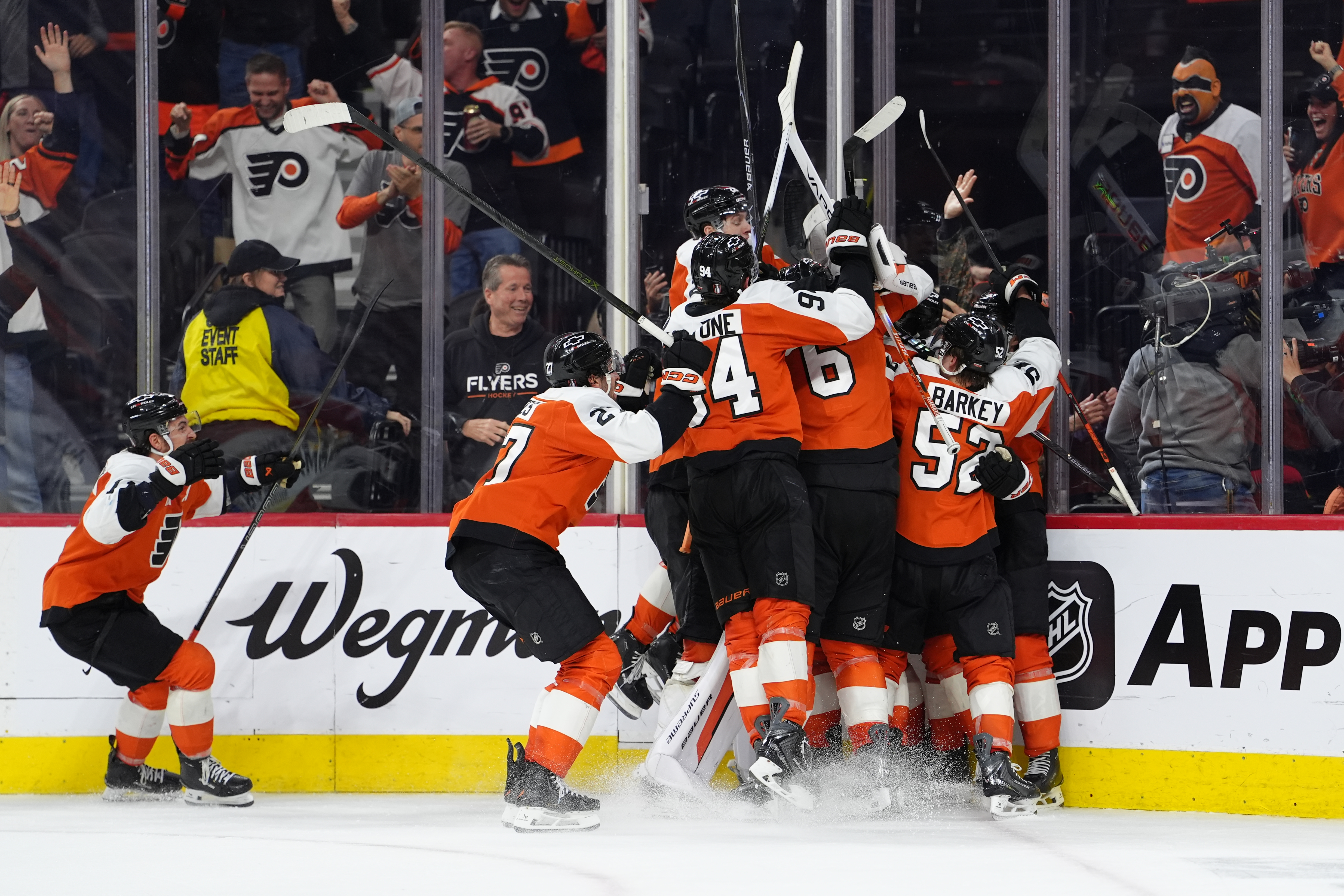 Philadelphia Flyers Open Second Round Against Carolina Hurricanes Saturday Night