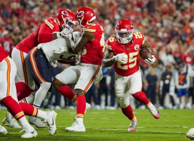 Elijah Mitchell Joining Eagles Running Back Room